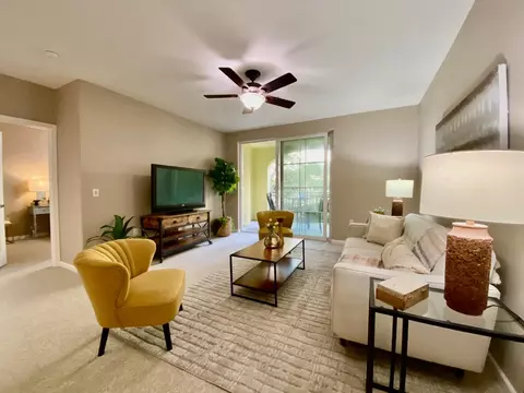 600 S Abel St #305, Milpitas, CA 95035 photo 2
