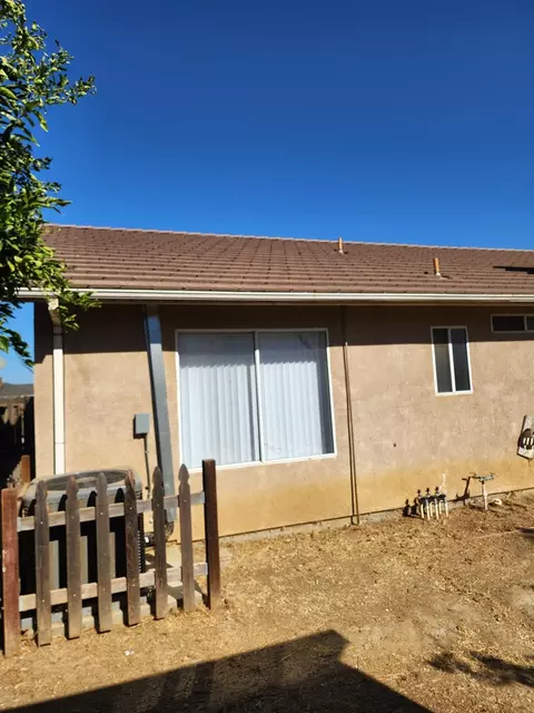 Exterior - 1674 Fentem Rd, Gustine, CA 95322 photo 6 of 9