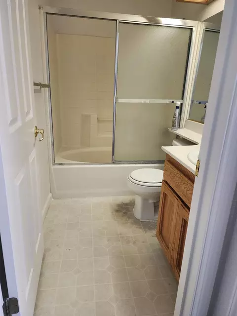 Bath - 1674 Fentem Rd, Gustine, CA 95322 photo 1 of 1
