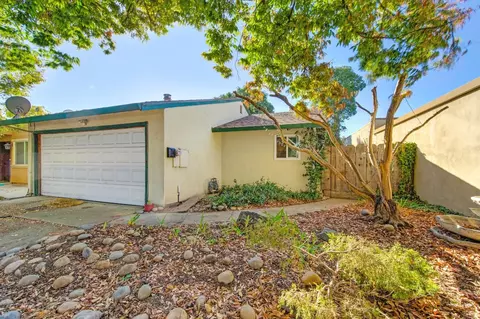2433 Nancy Ln, Modesto, CA 95350 photo 5
