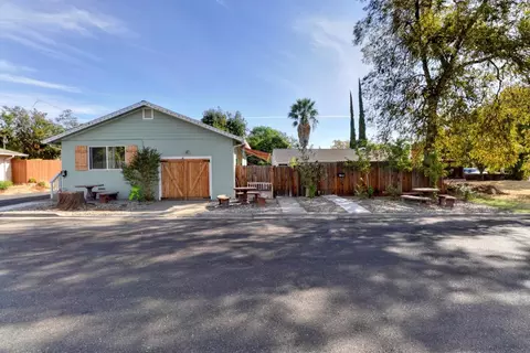 628 Grove St, Roseville, CA 95678