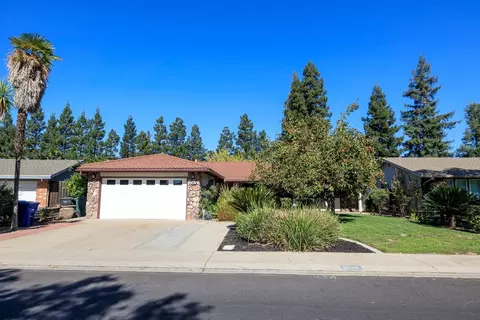 1445 Warfield Ave, Modesto, CA 95350 photo 1