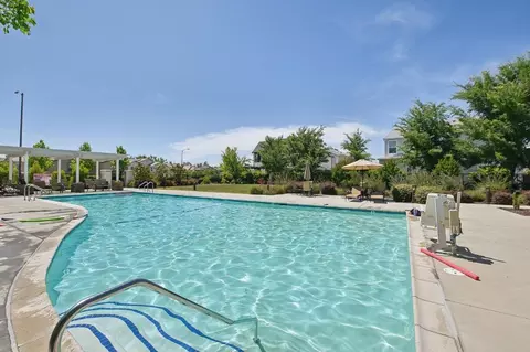 196 Colner Cir, Folsom, CA 95630 photo 7