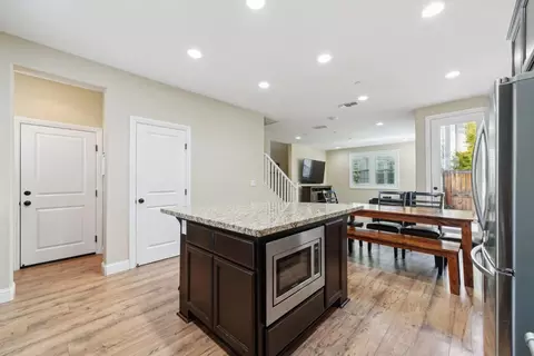 196 Colner Cir, Folsom, CA 95630 photo 17