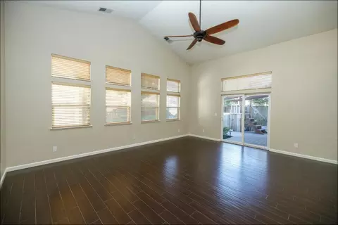 Living - 2121 Paramont Way, Modesto, CA 95355 photo 14 of 16