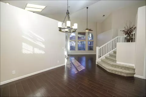 Living - 2121 Paramont Way, Modesto, CA 95355 photo 1 of 16