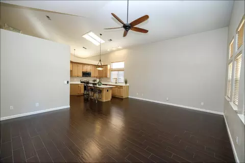 Living - 2121 Paramont Way, Modesto, CA 95355 photo 8 of 16