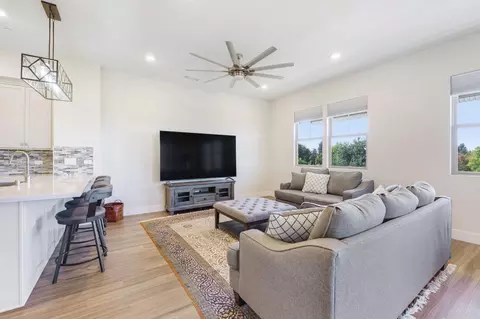 1661 Spring St #434, Davis, CA 95616 photo 7
