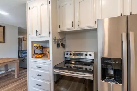 Kitchen - 4842 Second St, Empire, CA 95319 photo 4 of 4