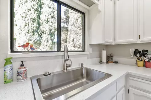 1961 Valley View Dr, Tracy, CA 95377 photo 12