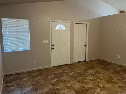 Entry Way - 805 Fallen Leaf Ln, Modesto, CA 95351 photo 1 of 3