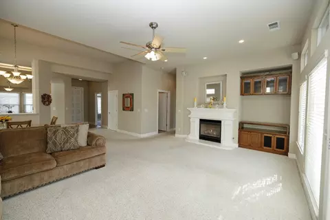 Living - 1805 New Chesham Ct, Modesto, CA 95355 photo 3 of 9