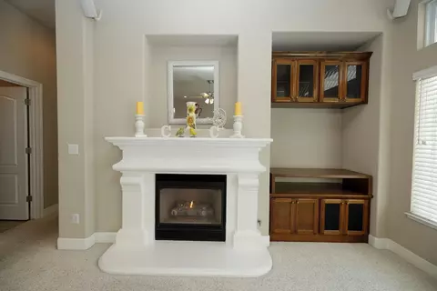 Living - 1805 New Chesham Ct, Modesto, CA 95355 photo 7 of 9