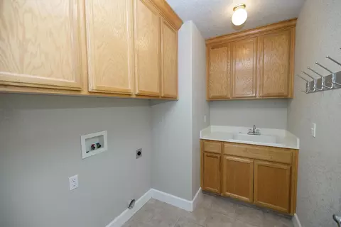 Other - 1805 New Chesham Ct, Modesto, CA 95355 photo 1 of 4