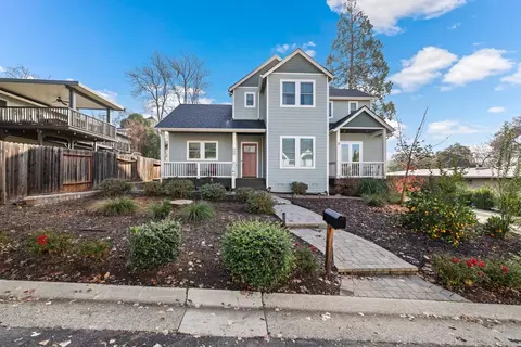 1105 Mormon St, Folsom, CA 95630