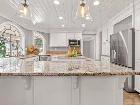 Kitchen - 1640 Pilgrim Way, Placerville, CA 95667 photo 3 of 4