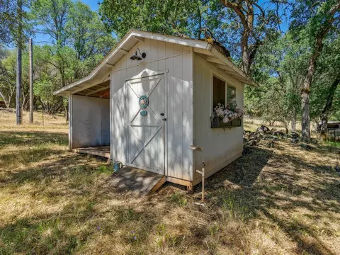 Exterior - 1640 Pilgrim Way, Placerville, CA 95667 photo 12 of 26