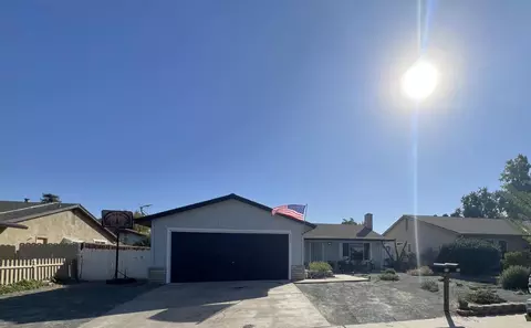 Exterior - 840 Buckingham Dr, Manteca, CA 95336 photo 5 of 21