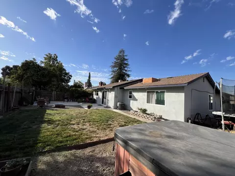 Exterior - 840 Buckingham Dr, Manteca, CA 95336 photo 7 of 21