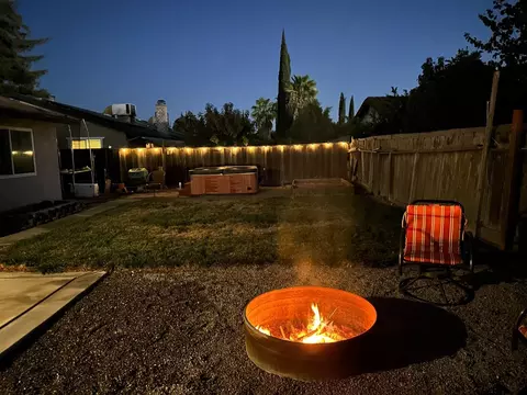 Exterior - 840 Buckingham Dr, Manteca, CA 95336 photo 20 of 21