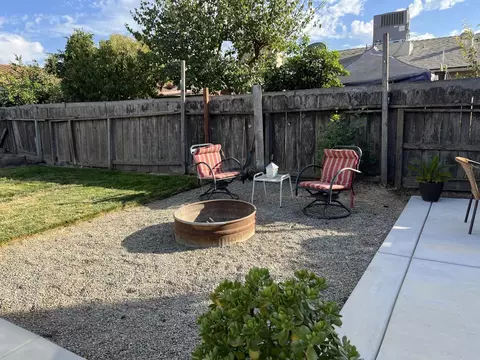 Exterior - 840 Buckingham Dr, Manteca, CA 95336 photo 13 of 21