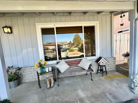Exterior - 840 Buckingham Dr, Manteca, CA 95336 photo 2 of 21