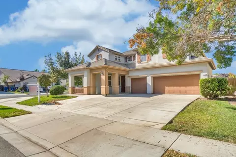 1133 Van Gogh Ln, Patterson, CA 95363 photo 2