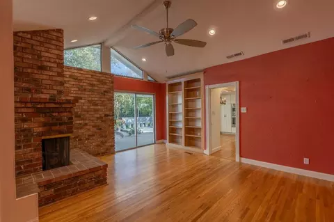 Living - 1324 Enslen Ave, Modesto, CA 95350 photo 6 of 6