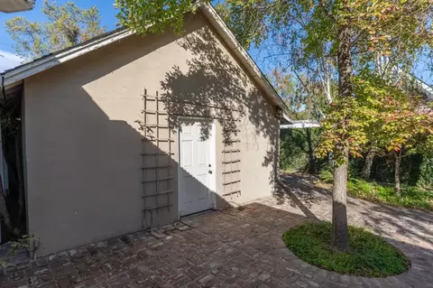 Exterior - 1324 Enslen Ave, Modesto, CA 95350 photo 8 of 9