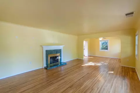 Living - 1324 Enslen Ave, Modesto, CA 95350 photo 1 of 6