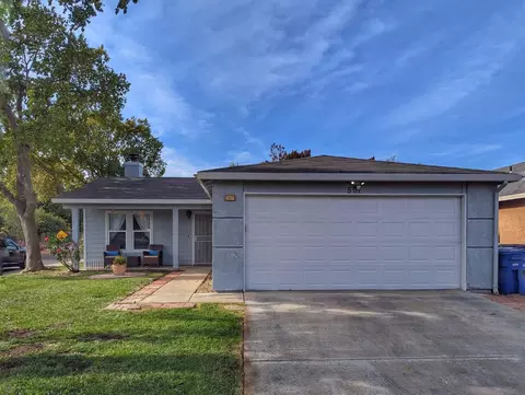501 Bennett Dr, Patterson, CA 95363 photo 1