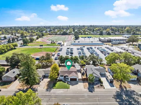 View/Area - 6618 Saint James Dr, Carmichael, CA 95608 photo 6 of 6
