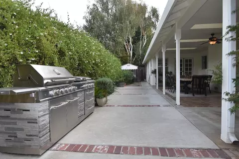 Exterior - 2377 Valentine Ct, Turlock, CA 95382 photo 12 of 17