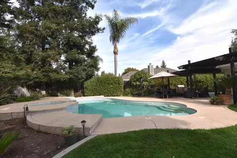 Exterior - 2377 Valentine Ct, Turlock, CA 95382 photo 7 of 17