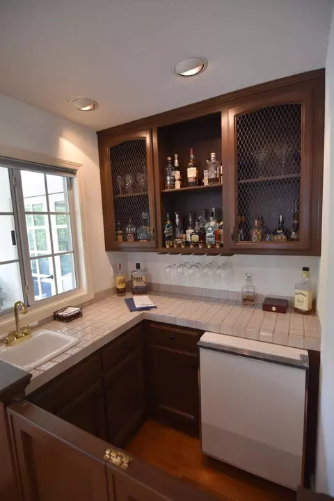 Kitchen - 2377 Valentine Ct, Turlock, CA 95382 photo 2 of 7