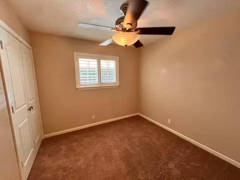 550 Curry Ave, Modesto, CA 95354 photo 9