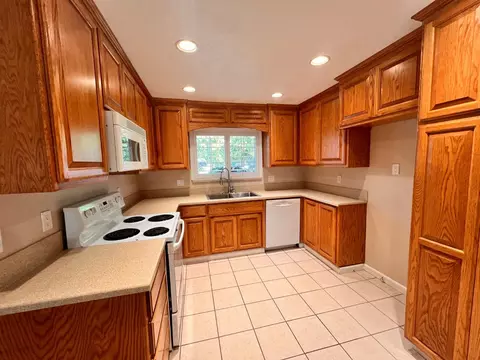 550 Curry Ave, Modesto, CA 95354 photo 6