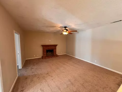 550 Curry Ave, Modesto, CA 95354 photo 8