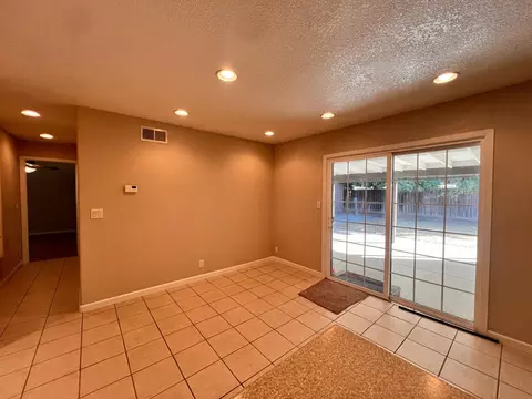 550 Curry Ave, Modesto, CA 95354 photo 7