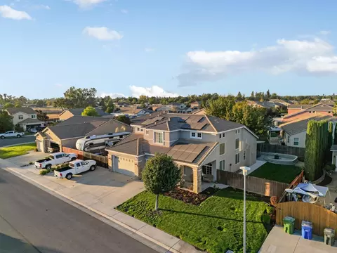 View/Area - 395 Geranium Cir, Galt, CA 95632 photo 2 of 7