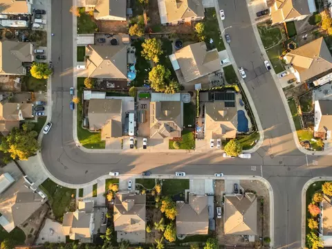 View/Area - 395 Geranium Cir, Galt, CA 95632 photo 6 of 7