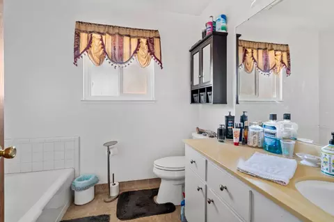 18211 E Jahant Rd, Acampo, CA 95220 photo 29