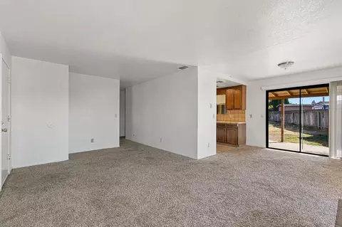 Living - 544 Morgan St, Manteca, CA 95336 photo 6 of 7