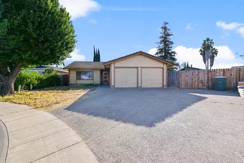 Exterior - 544 Morgan St, Manteca, CA 95336 photo 2 of 10