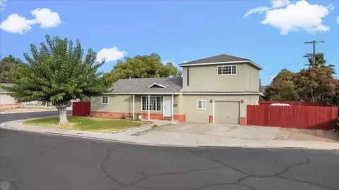 205 W Kent St, Manteca, CA 95337 photo 2