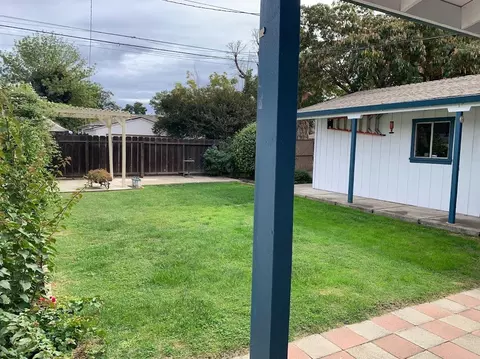 544 Castle St, Modesto, CA 95350 photo 4