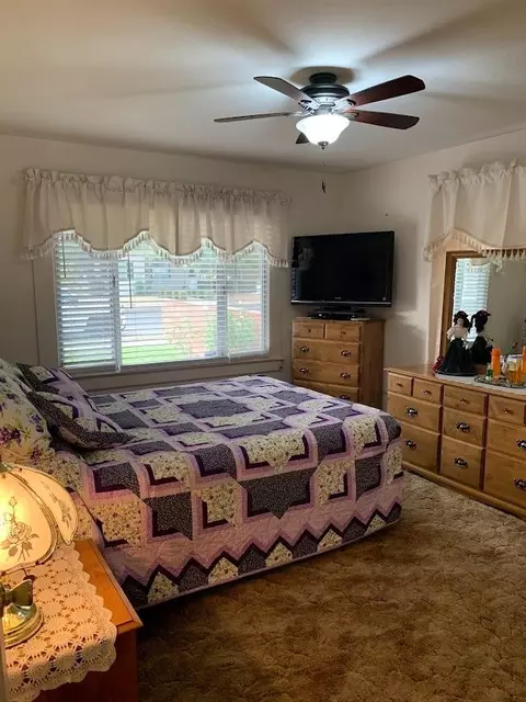 544 Castle St, Modesto, CA 95350 photo 13