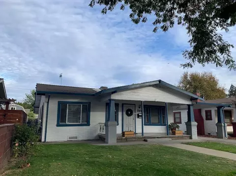 544 Castle St, Modesto, CA 95350 photo 2