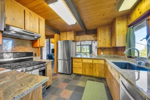 Kitchen - 2443 Dutch Camp Ct, Cool, CA 95614 photo 4 of 5