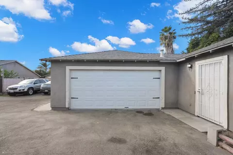 Exterior - 1713 Tonilane, Modesto, CA 95351 photo 4 of 5